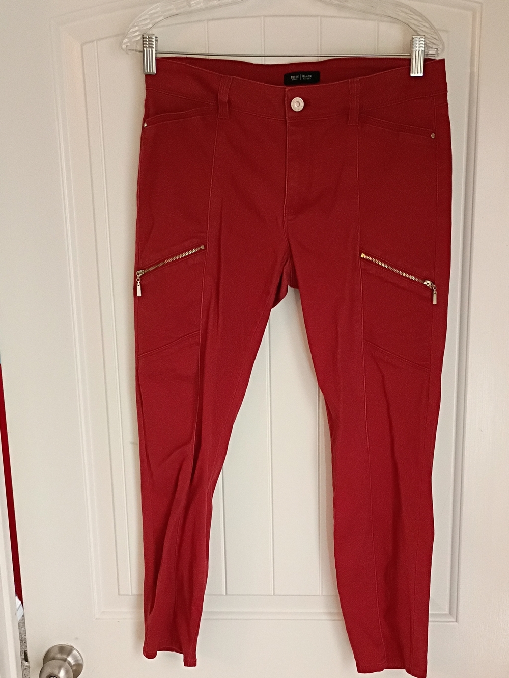 White House Black Market Red Skinny Crop Pants